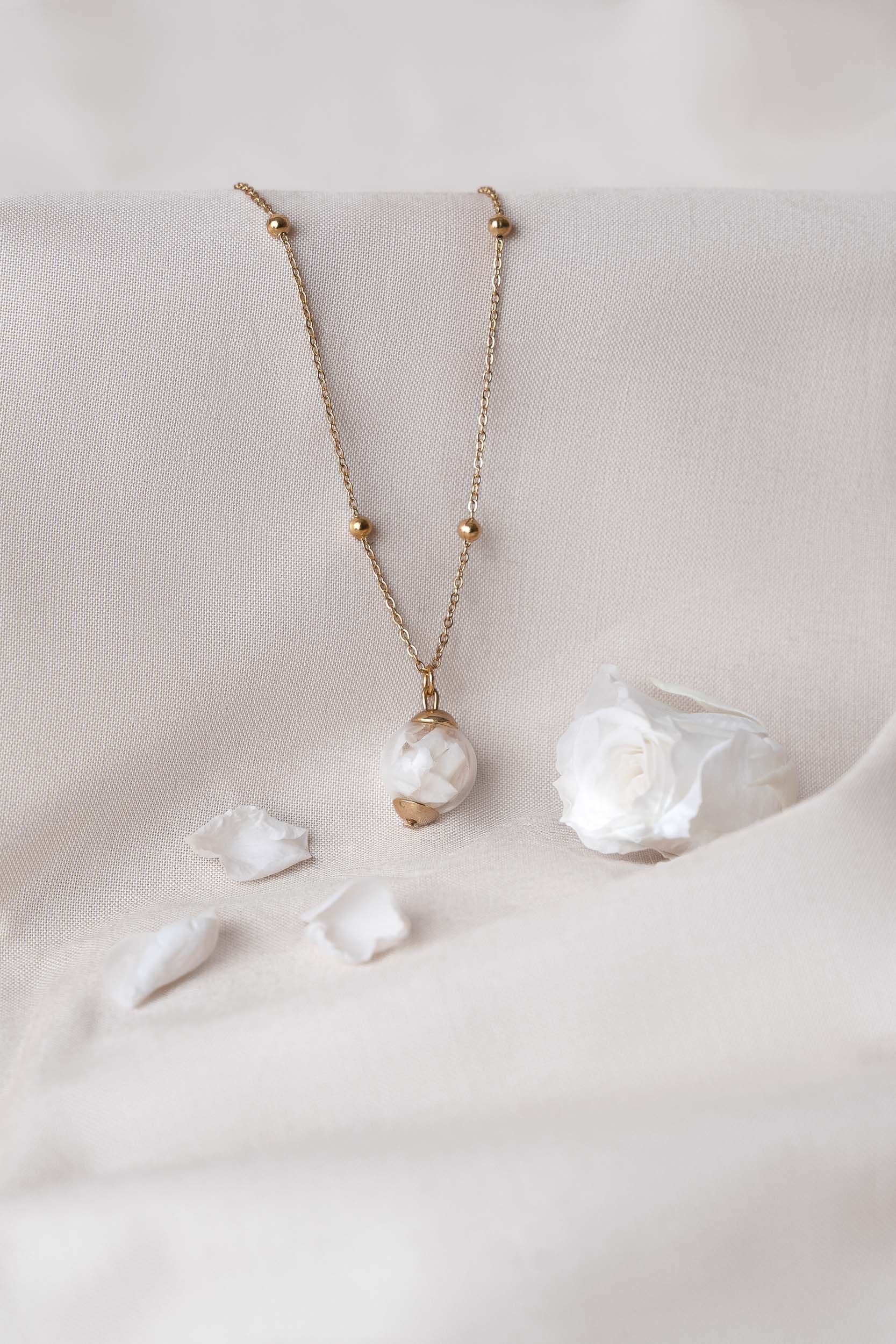 Collana girocollo dorata con sfere - Rosa