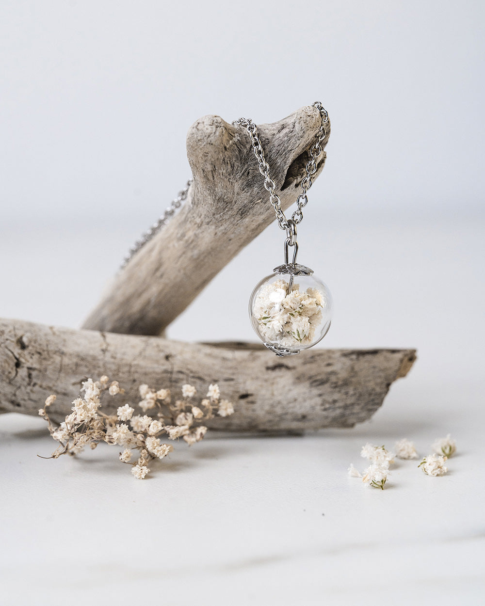 Long Necklace - Gypsophila