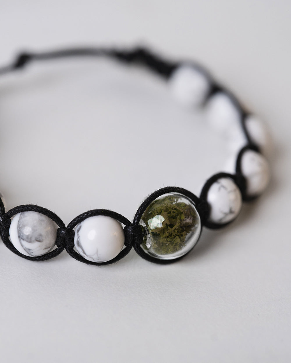 Bracelet with Aulite stones - Lichen